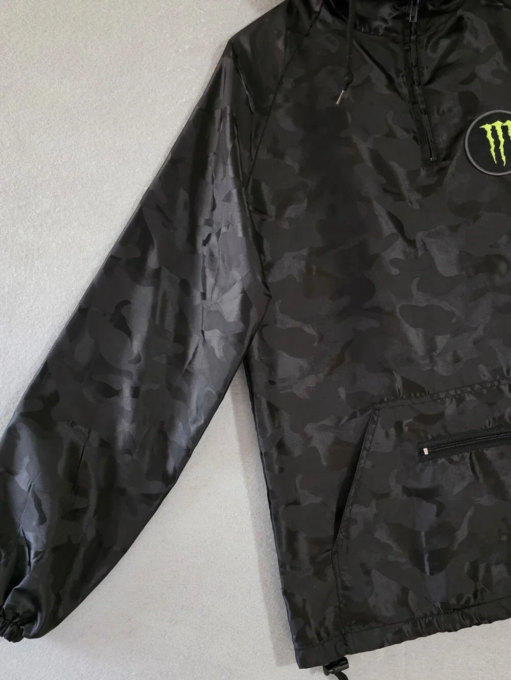 Monster Energy Black Camo 1/4 Zip Hooded Windbreaker Jacket Size Small